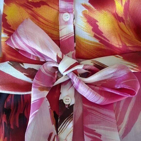 Fiery Tropical Ruffle Pleated Cap Sleeve Deep Scoop Tie Waist Top Sz PL - Picture 8 of 9